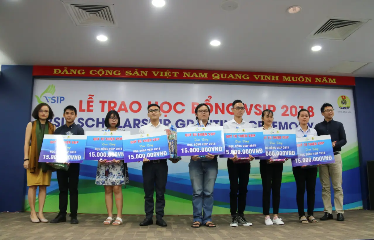 LỄ TRAO HỌC BỔNG VSIP 2018