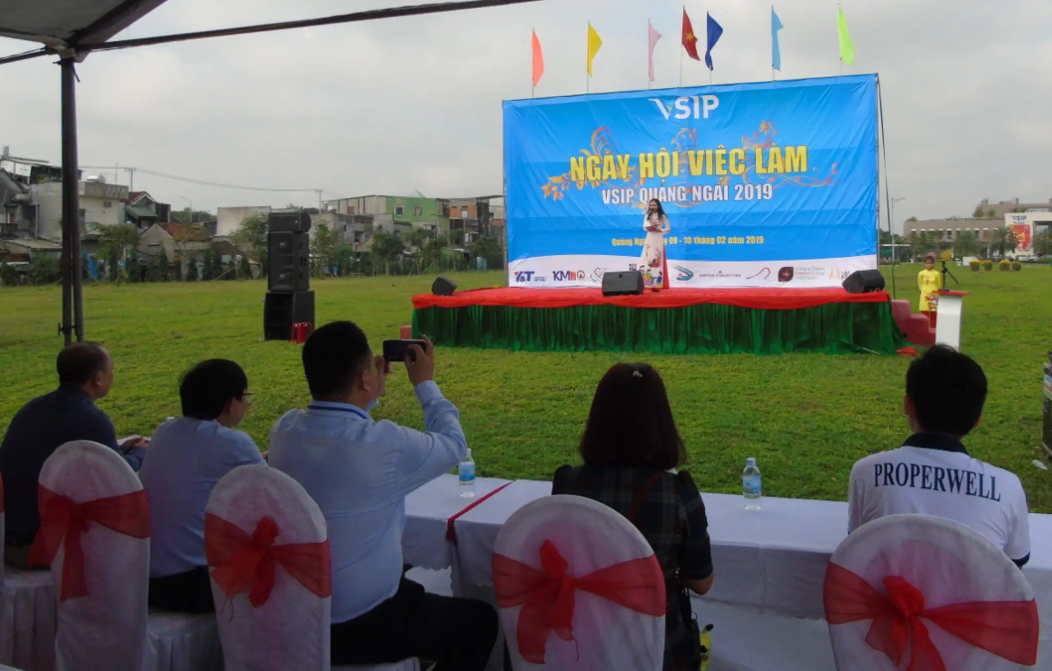 Nhộn nhịp “Ngày hội việc làm VSIP Quảng Ngãi 2019”