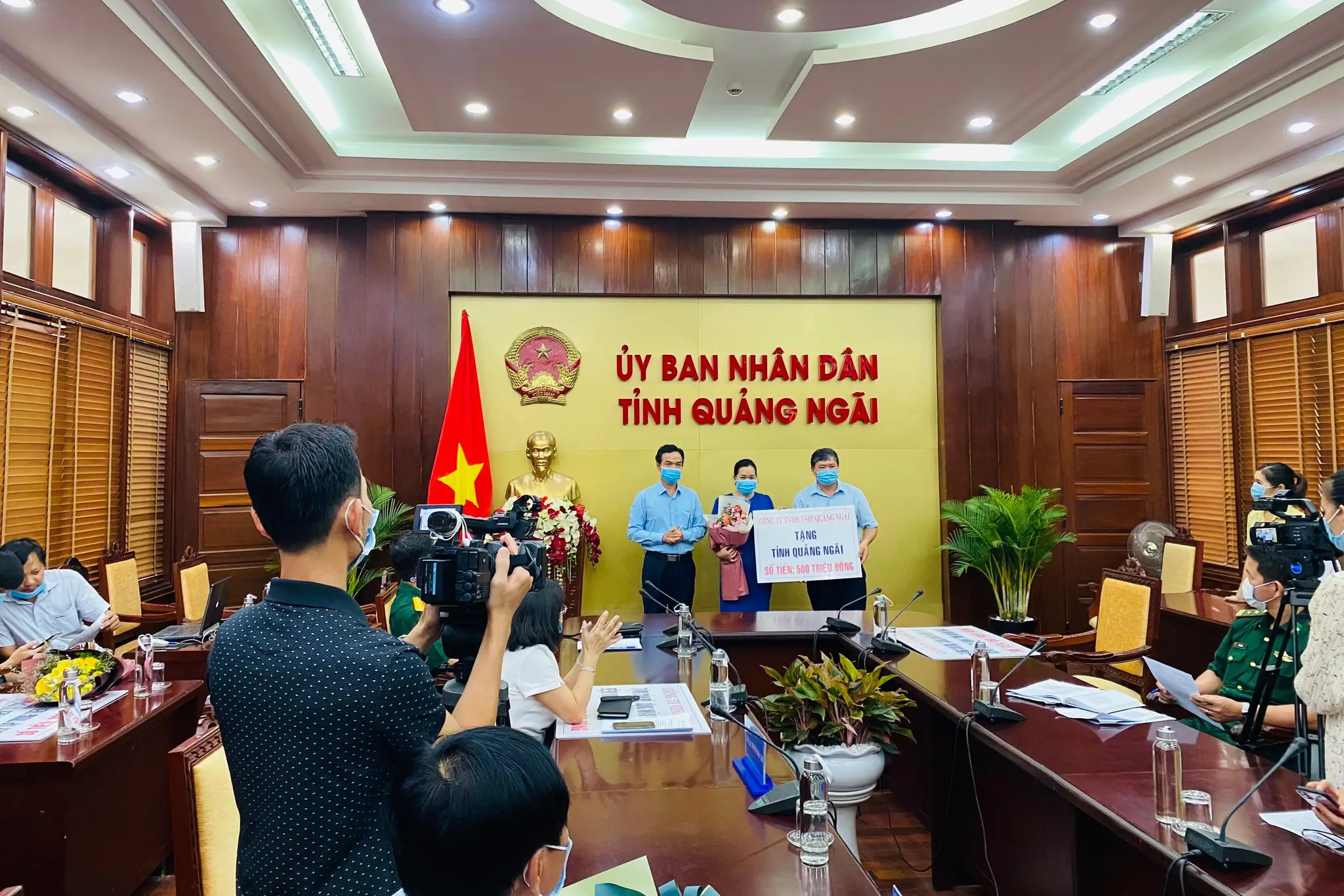 VSIP QUẢNG NGÃI ỦNG HỘ 500 TRIỆU ĐỒNG GIÚP TỈNH QUẢNG NGÃI PHÒNG, CHỐNG DỊCH COVID 19