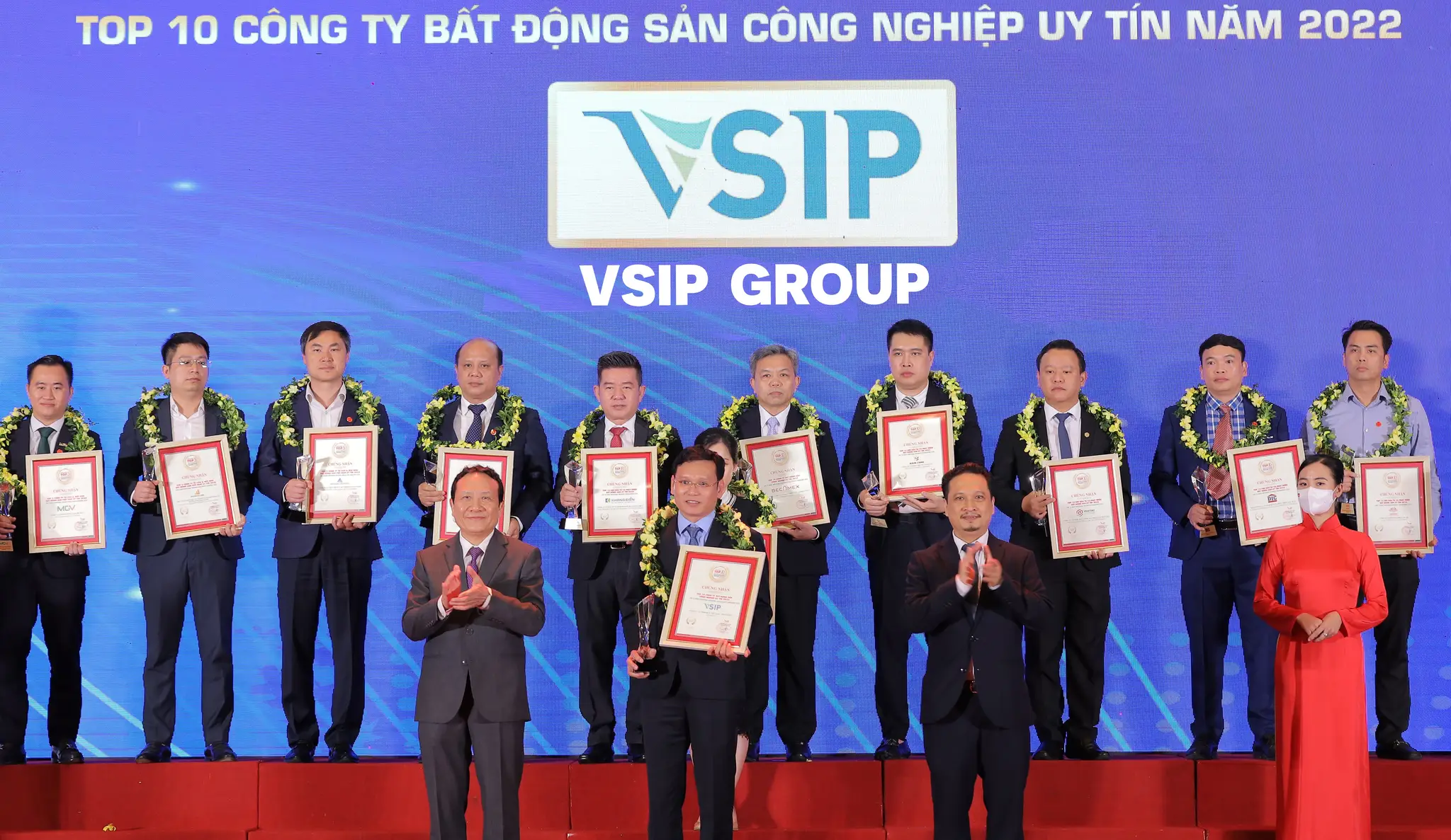VSIP VINH DANH TOP 10 DOANH NGHIỆP BĐS CÔNG NGHIỆP UY TÍN NHẤT 2022