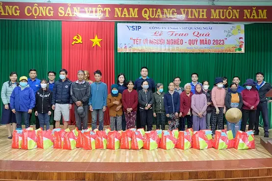 VSIP QUẢNG NGÃI ỦNG HỘ QUỸ VÌ NGƯỜI NGHÈO TỈNH QUẢNG NGÃI NĂM 2022