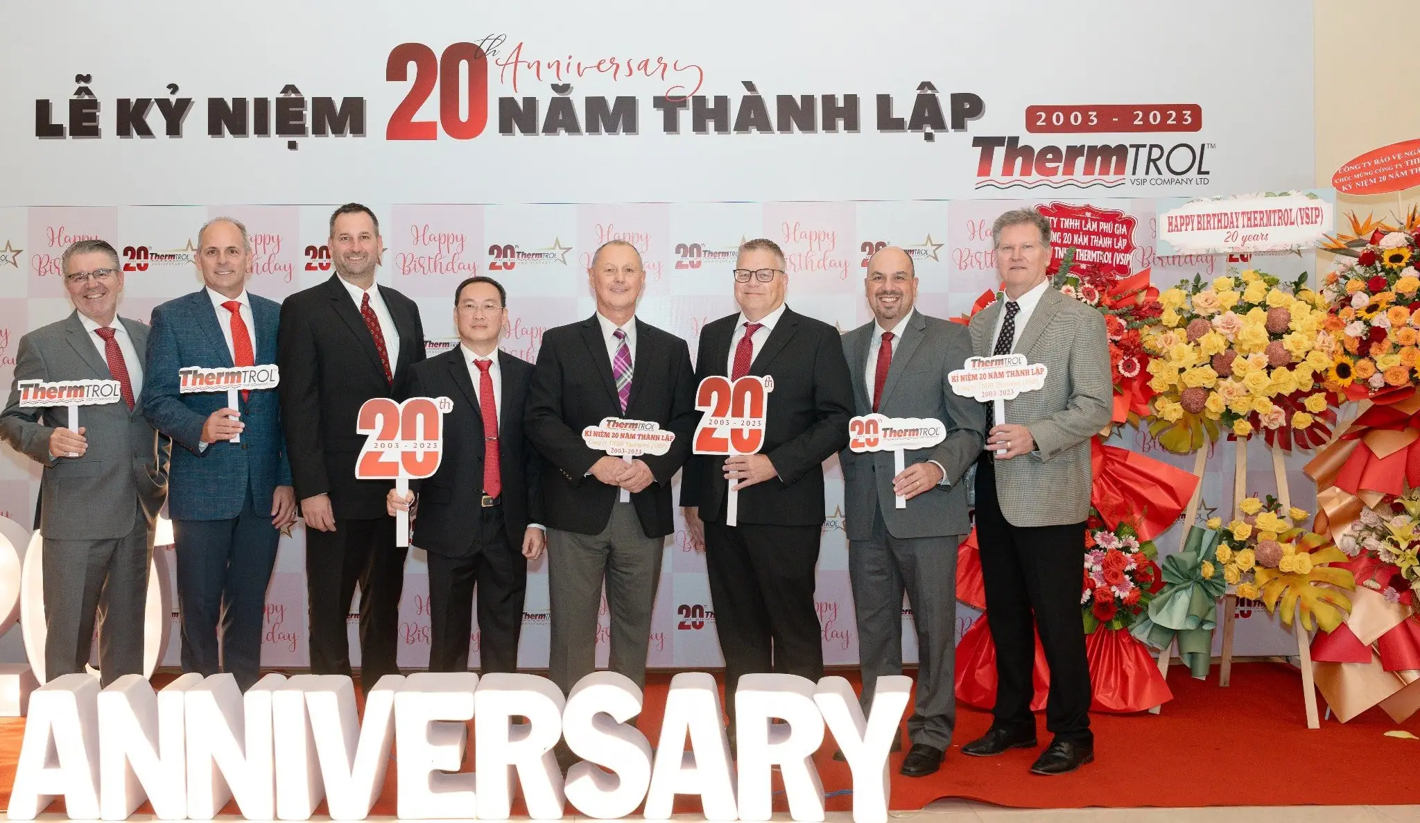 Lễ kỷ niệm 20 năm thành lập công ty TNHH Thermtrol