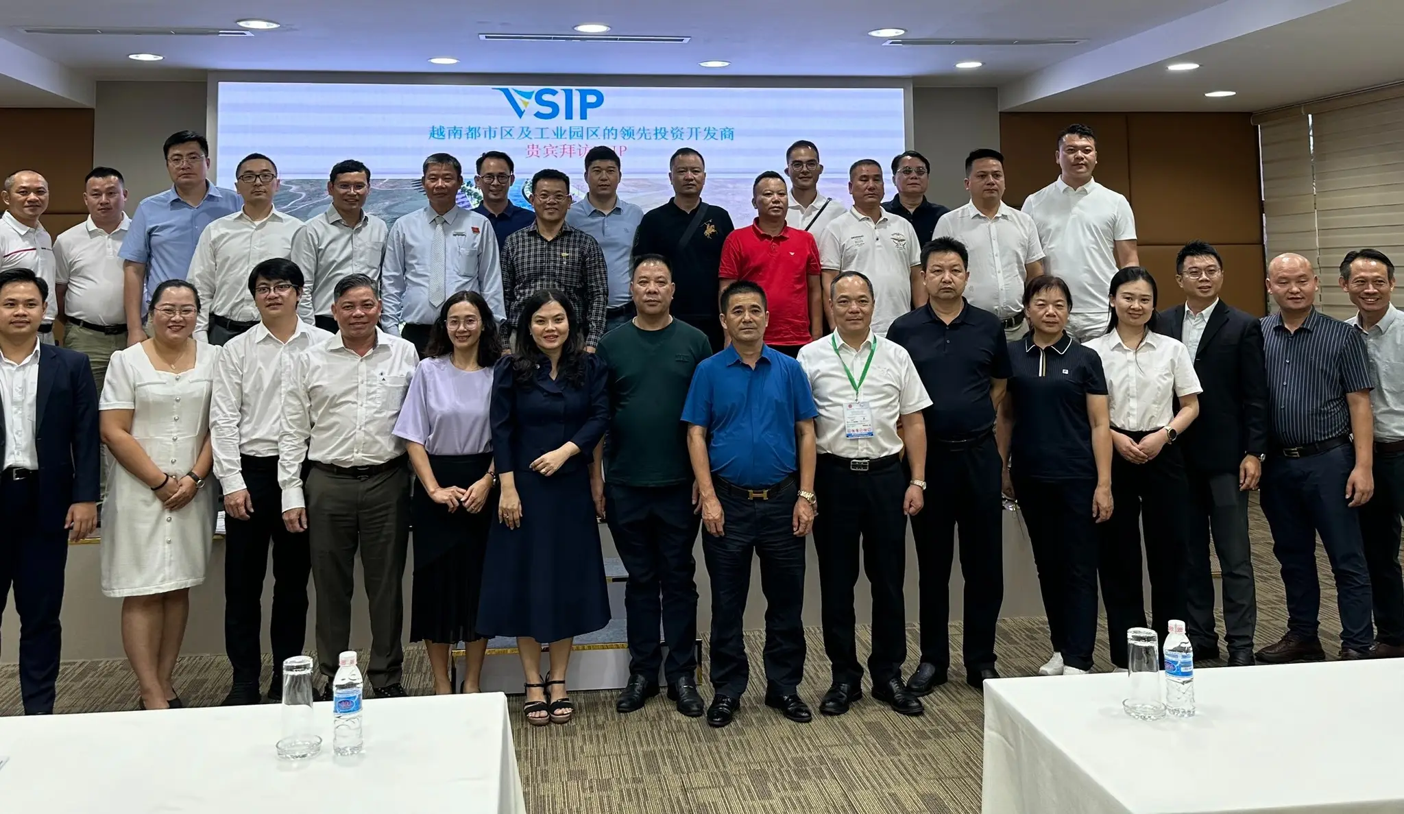 VSIP VINH DỰ CÙNG SỞ CÔNG THƯƠNG TỈNH BÌNH DƯƠNG ĐÓN TIẾP ĐOÀN CÔNG TÁC THAM TÁN THƯƠNG MẠI VIỆT NAM TẠI THUỴ SỸ, MEXICO; TRƯỞNG THƯƠNG VỤ VIỆT NAM TẠI NAM NINH (TRUNG QUỐC) CÙNG DOANH NGHIỆP TRUNG QUỐC.